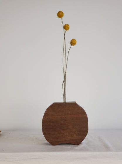 Horizonline | Bud Vase 008